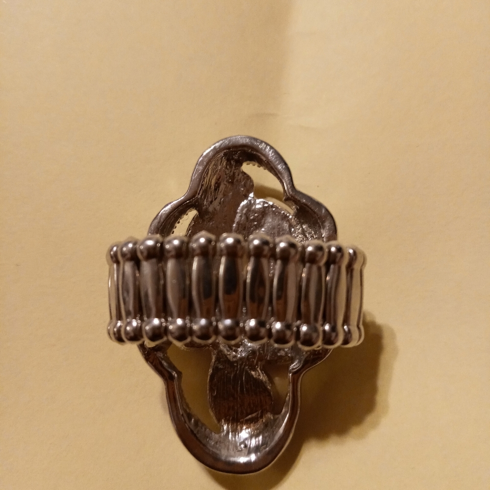 Ring - Picture 3 of 3